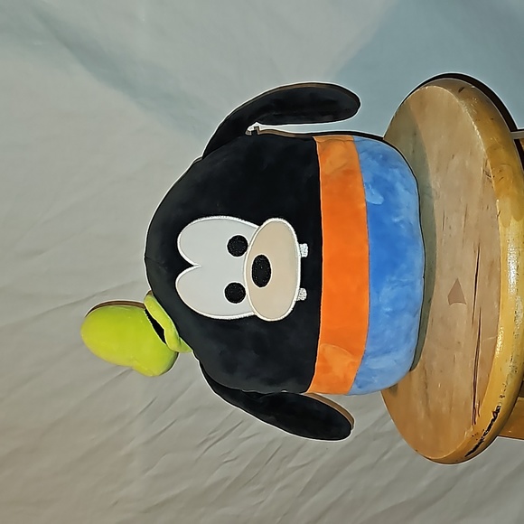 Disney/Squishmallows - Picture 1 of 6
